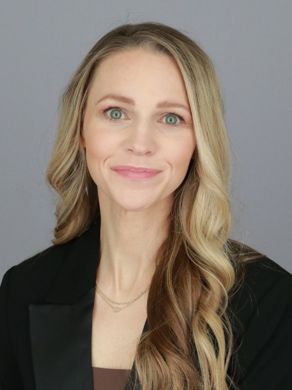 Headshot-Christina-Court-202401 Christina Court